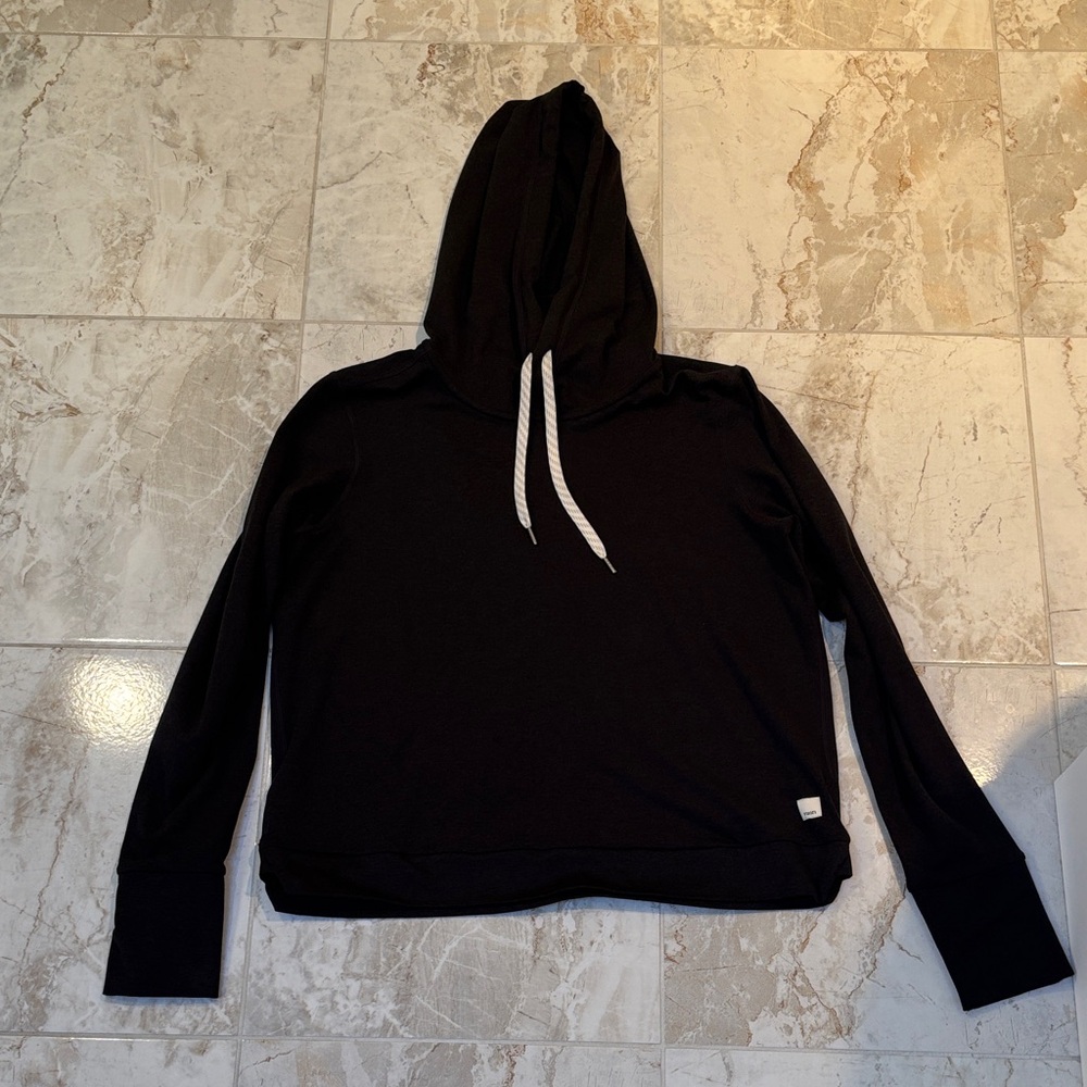 Vuori Halo Essential Hoodie in Black Heather Small